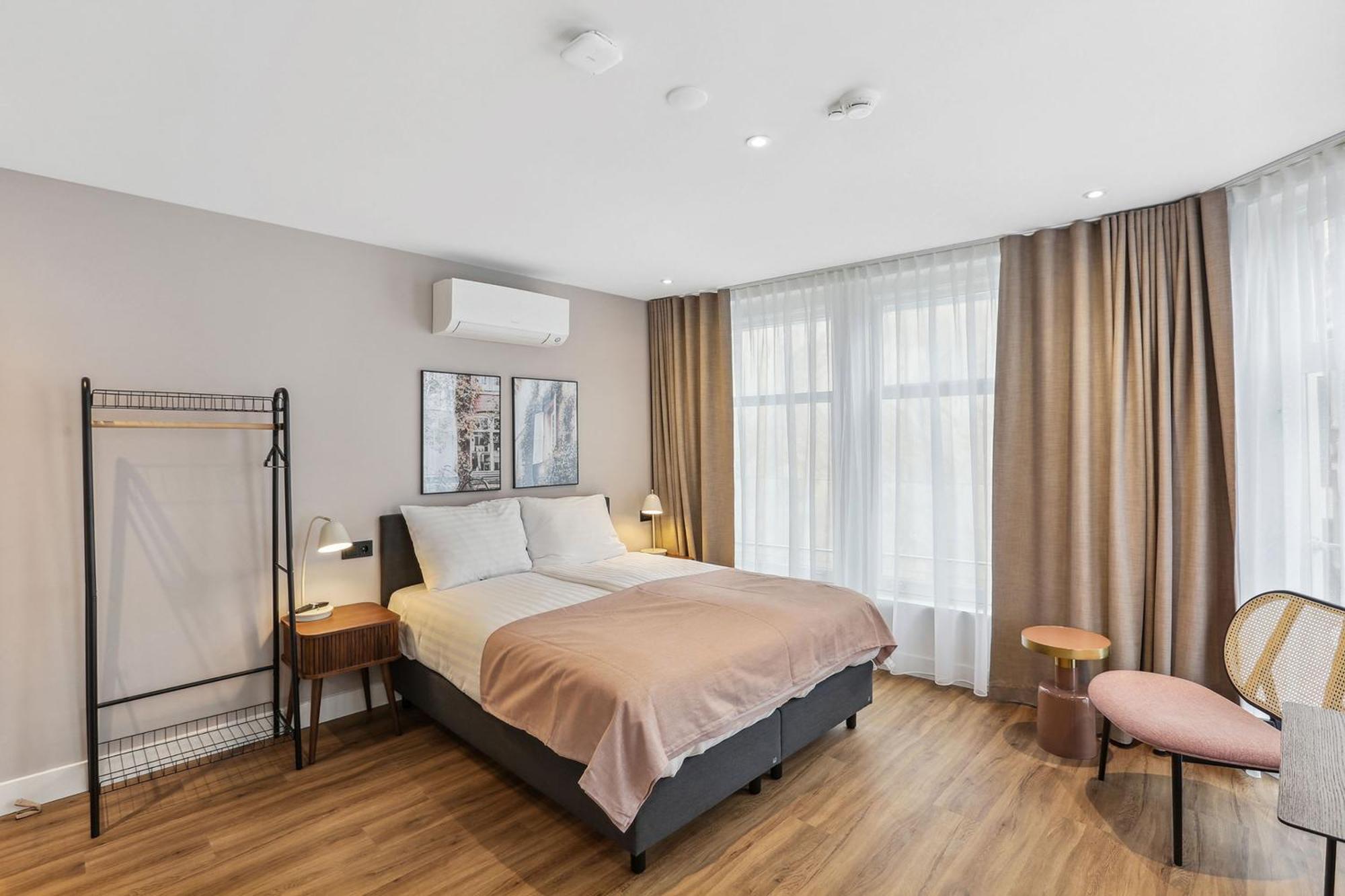 Limehome Nieuwstraat Apartment The Hague