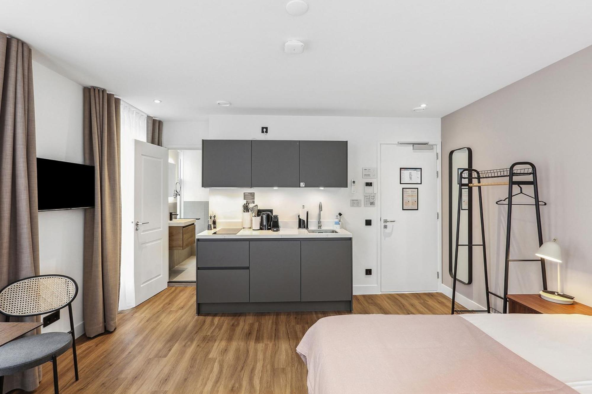 Limehome Nieuwstraat Den Haag