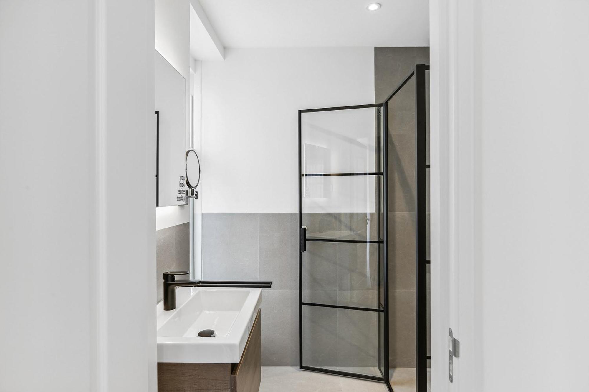 Limehome Nieuwstraat Den Haag